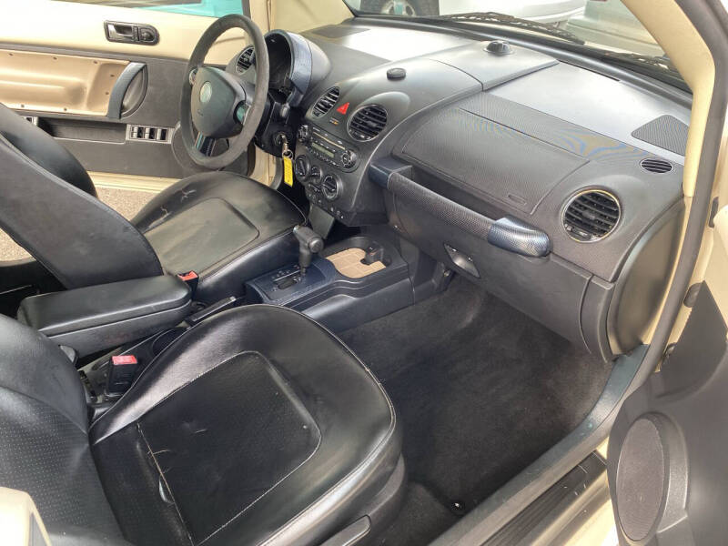 2006 Volkswagen New Beetle Convertible 2.5