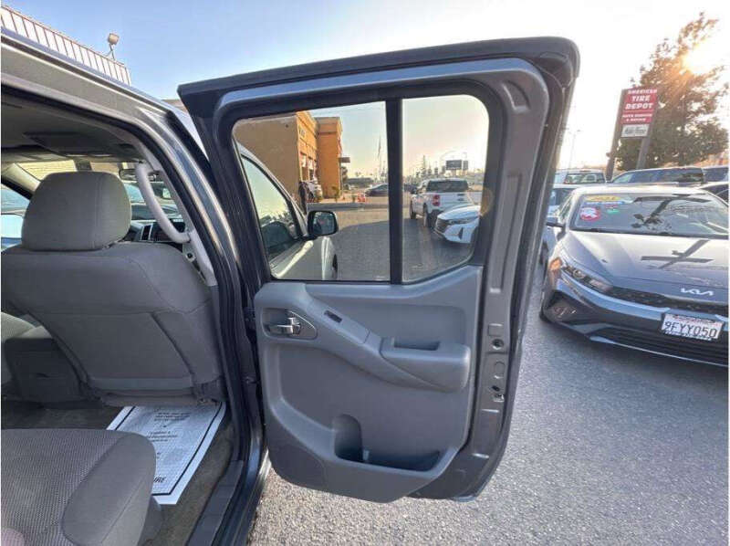 2018 Nissan Frontier SV