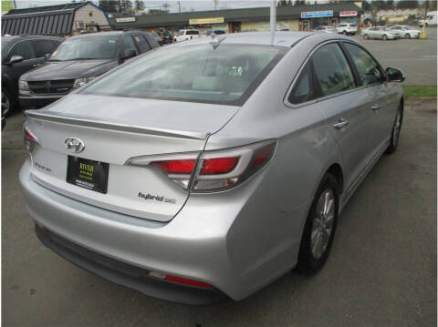 2017 Hyundai Sonata Hybrid SE