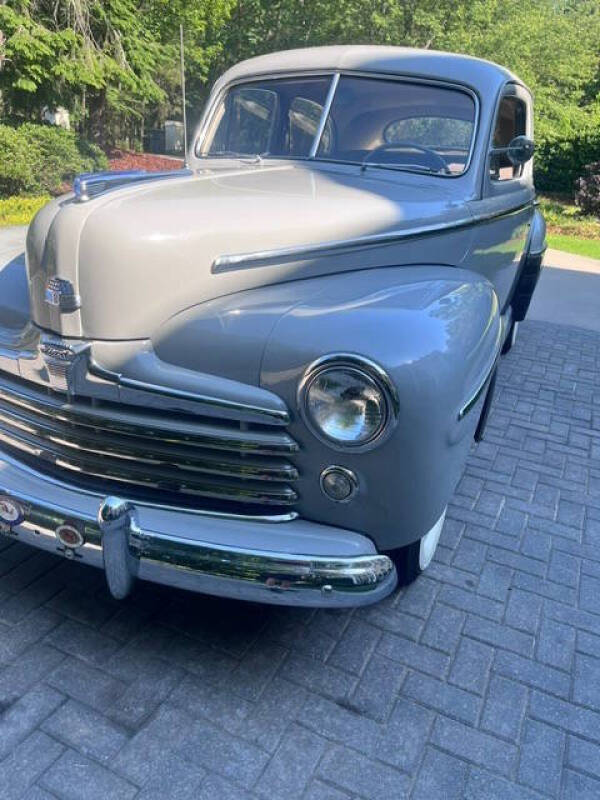 1948 Ford Super Deluxe