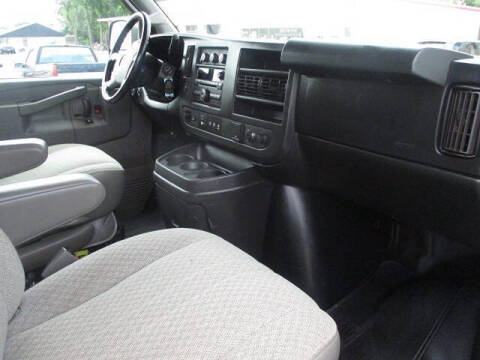 2017 Chevrolet Express LT 3500