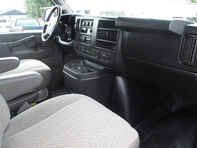 2017 Chevrolet Express LT 3500