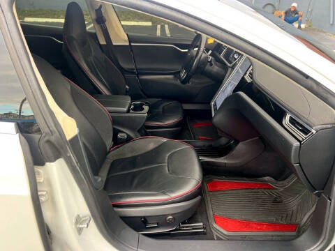 2013 Tesla Model S Performance