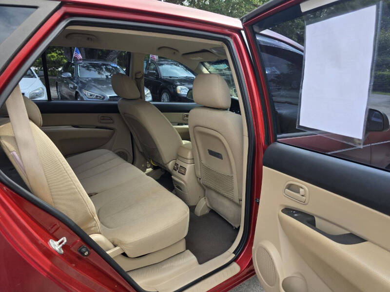 2008 Kia Rondo LX