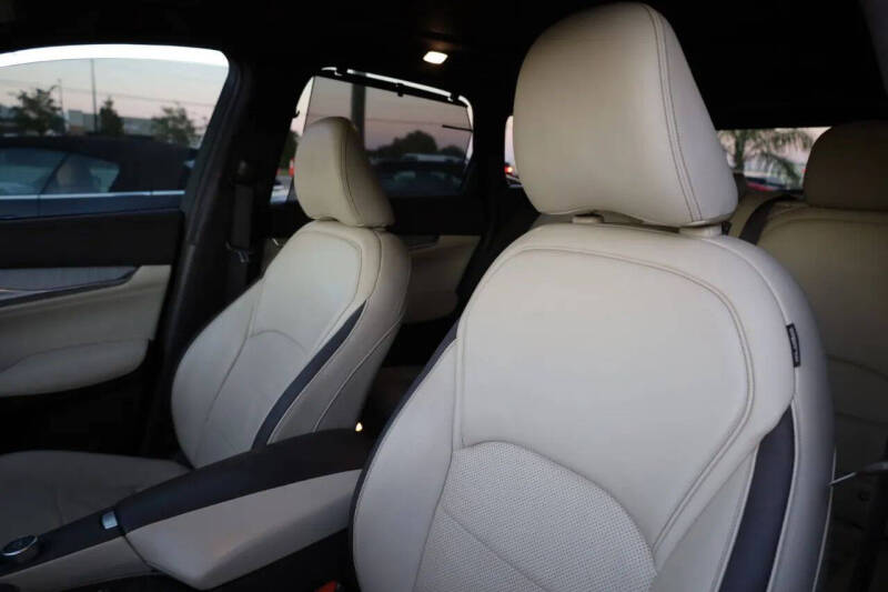 2019 Infiniti QX50 Essential