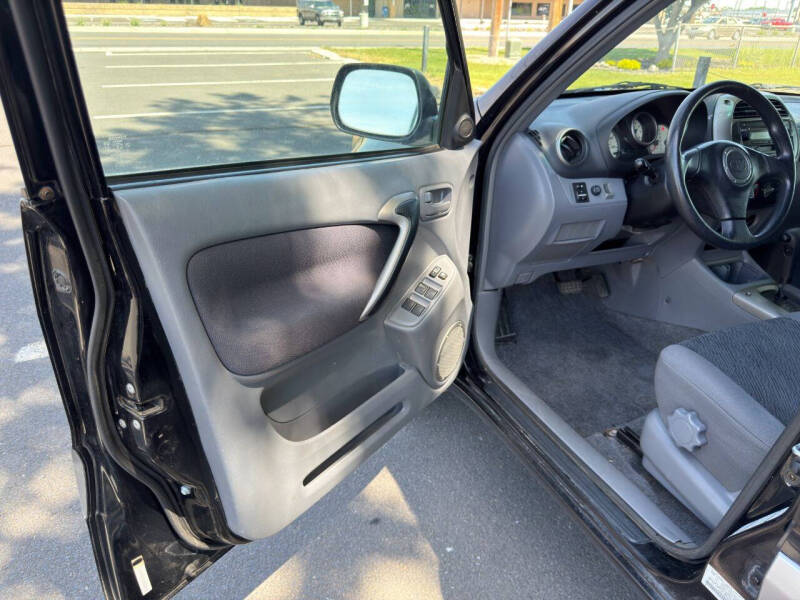 2003 Toyota RAV4