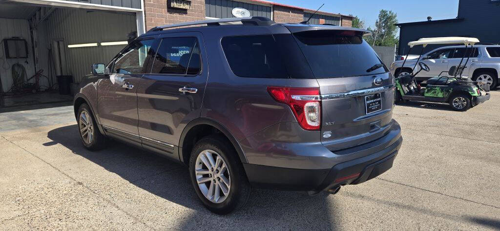 Gray 2014 Ford Explorer XLT AWD XLT 4dr SUV 2