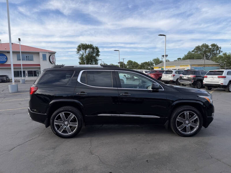 2017 GMC Acadia Denali