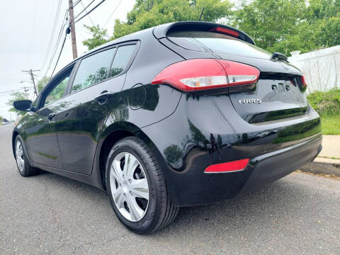 2016 Kia Forte5 LX