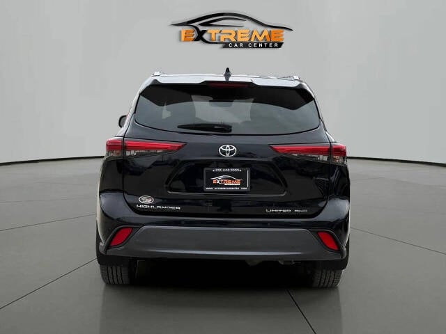 2020 Toyota Highlander for sale at Extreme Car Center in Detroit, MI