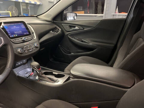 2023 Chevrolet Malibu RS