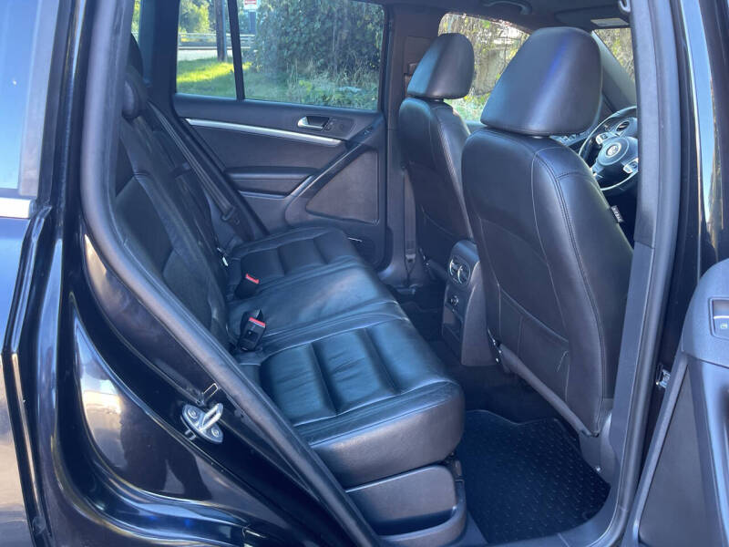 2015 Volkswagen Tiguan R-Line