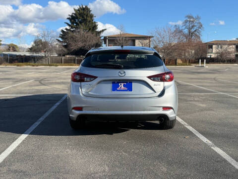 2018 Mazda MAZDA3 Sport