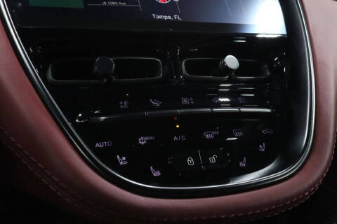 2021 Aston Martin DBX