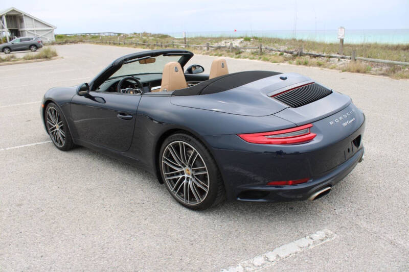 2018 Porsche 911 Carrera