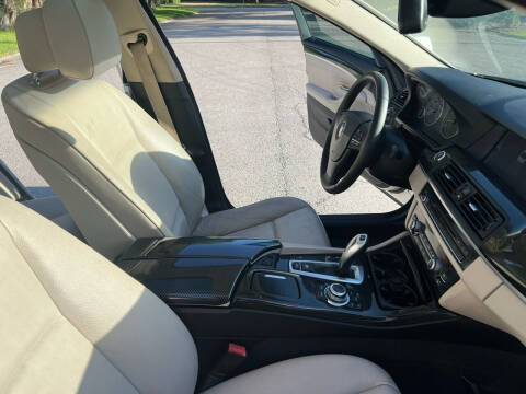 2012 BMW 5 Series 528i