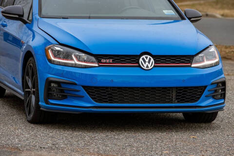 2021 Volkswagen Golf GTI SE