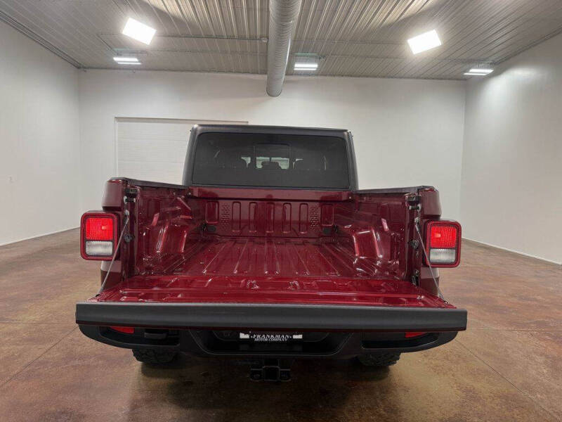 2022 Jeep Gladiator Willys