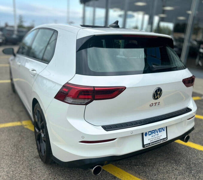 2024 Volkswagen Golf GTI 380 SE