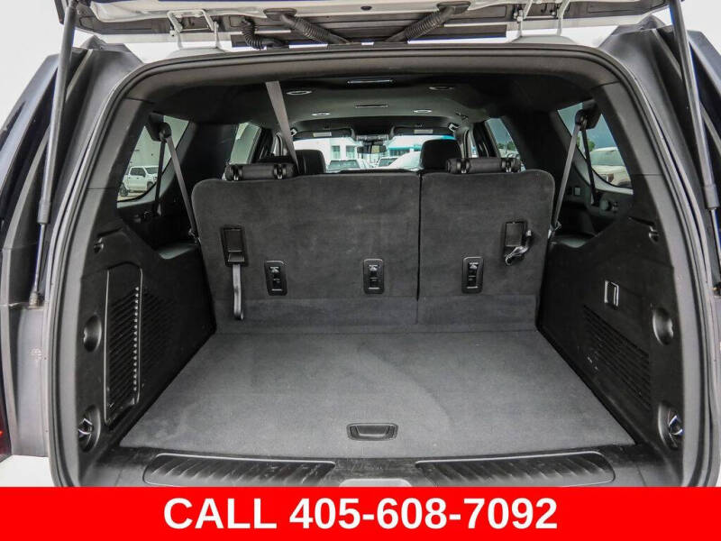 2023 GMC Yukon XL SLE