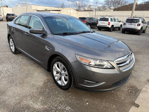 2011 Ford Taurus SEL