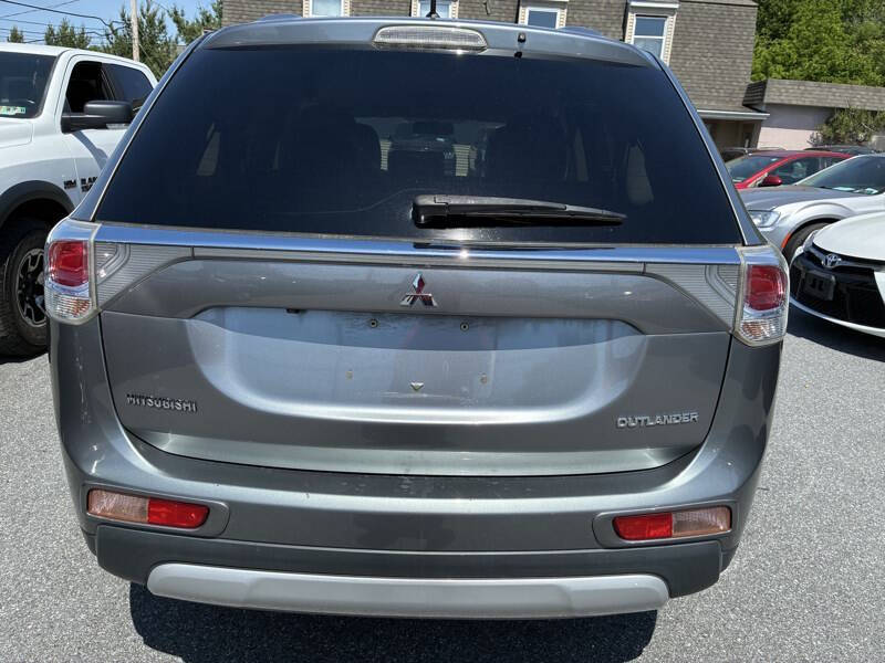 2015 Mitsubishi Outlander SE