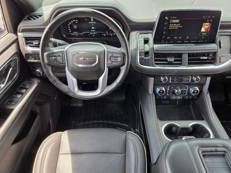 2022 GMC Yukon SLT