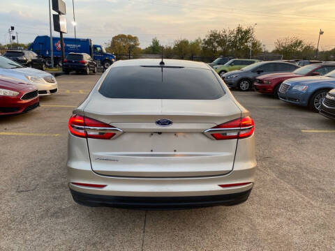 2019 Ford Fusion S