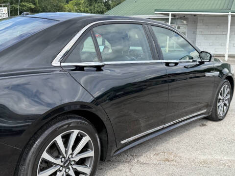 2017 Lincoln Continental Premiere