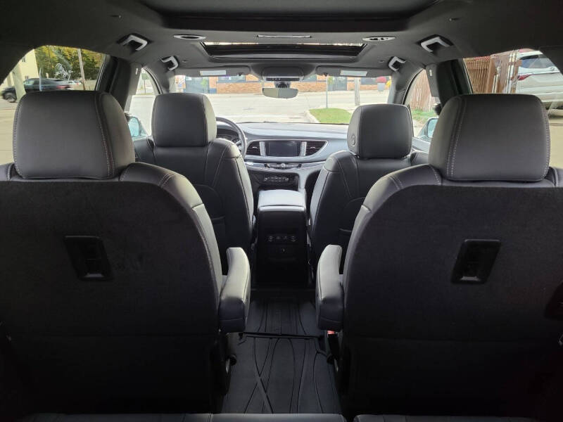 2024 Buick Enclave Essence