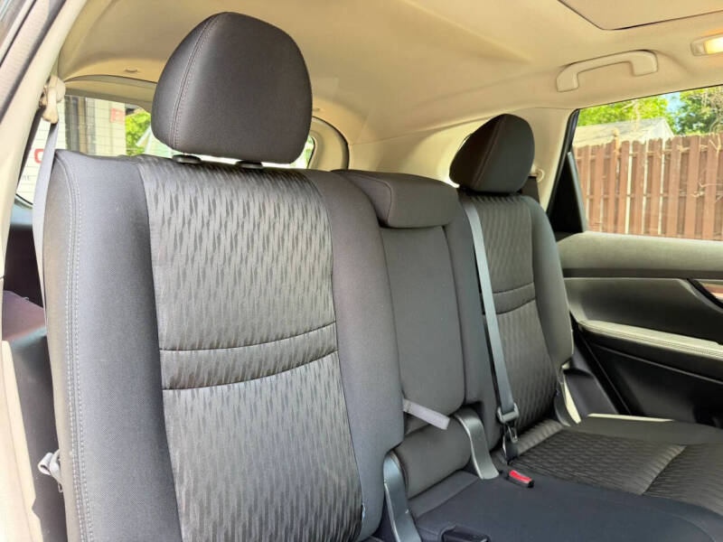 2017 Nissan Rogue