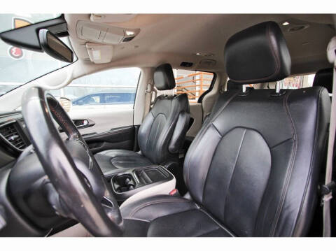 2020 Chrysler Pacifica Touring L