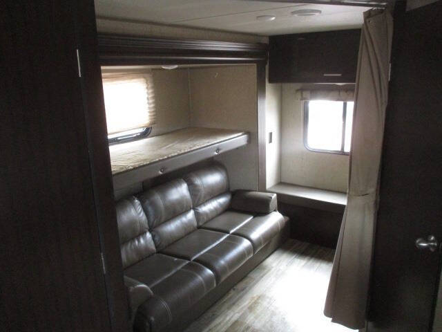 2017 SOLD Forest River Cherokee 27DBS
