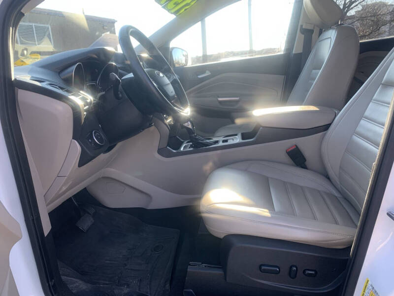 2019 Ford Escape SEL