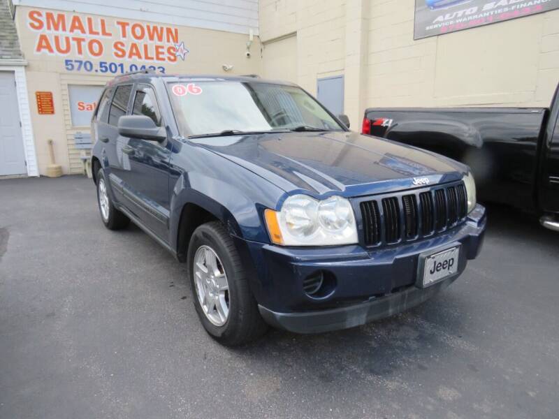 2006 Jeep Grand Cherokee for sale at Small Town Auto Sales in Hazleton PA