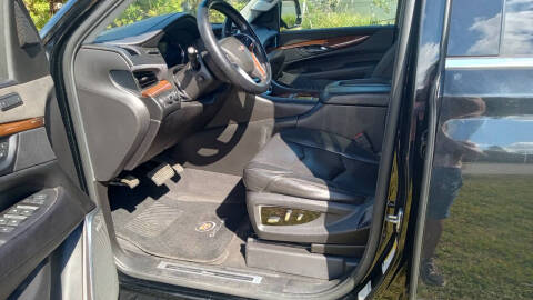 2019 Cadillac Escalade Luxury