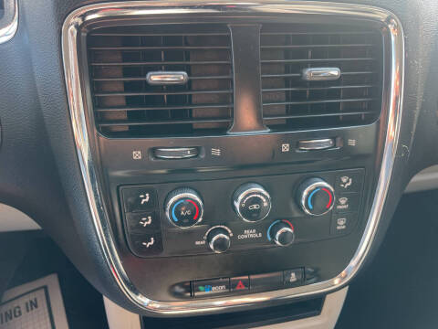 2013 Dodge Grand Caravan SE