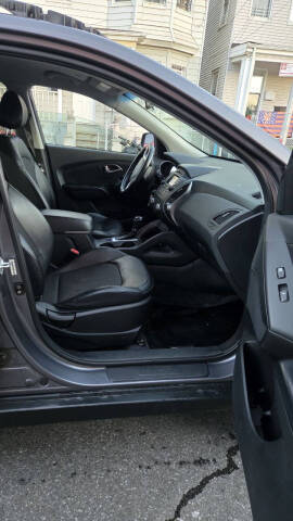 2015 Hyundai Tucson SE