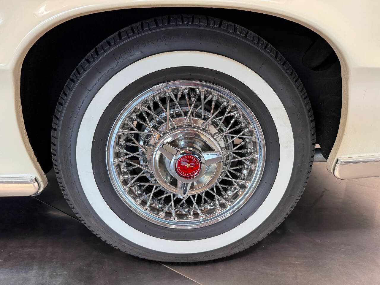1967 Ford Thunderbird 31