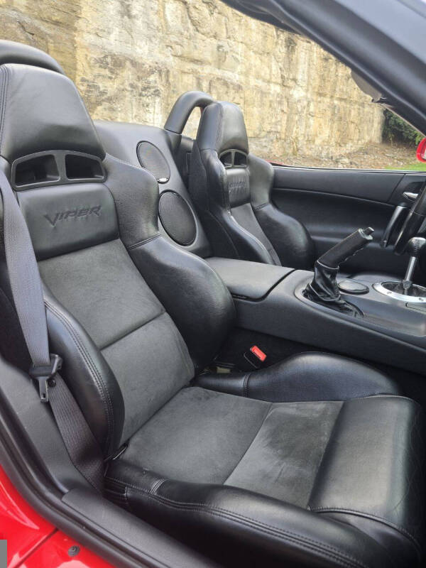 2003 Dodge Viper SRT-10