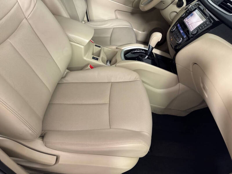 2015 Nissan Rogue SL