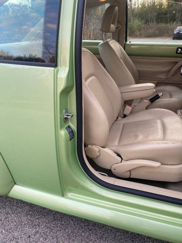 2002 Volkswagen New Beetle GLX 1.8T