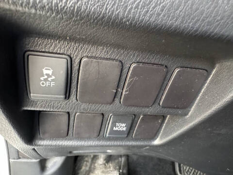 2015 Nissan Pathfinder SV