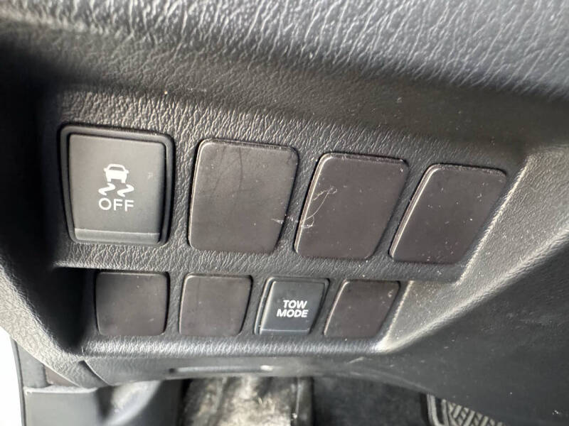 2015 Nissan Pathfinder SV