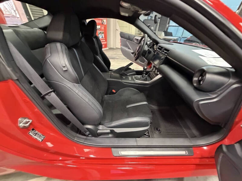 2024 Toyota GR86 Premium