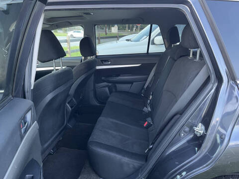 2013 Subaru Outback 2.5i Premium