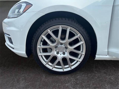 2021 Volkswagen Golf TSI