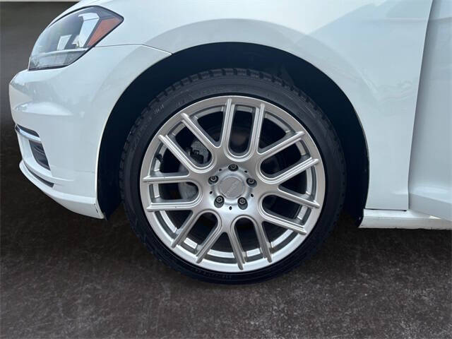 2021 Volkswagen Golf TSI