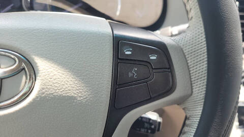 2012 Toyota Sienna XLE Mobility 7-Passenger