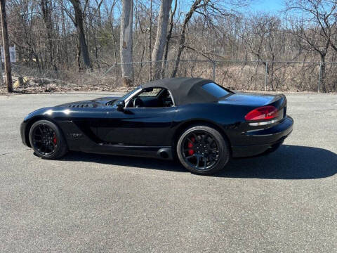 2004 Dodge Viper SRT-10